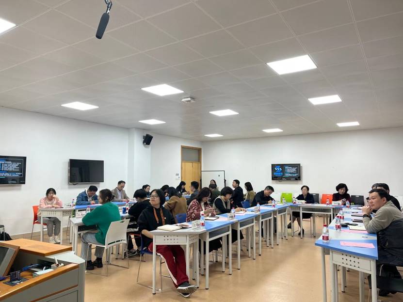 说明: //wsc.h-lib.com/__local/C/DE/34/95088AF0457917F3B6BD42C5CA6_F274E73A_166C2.jpg